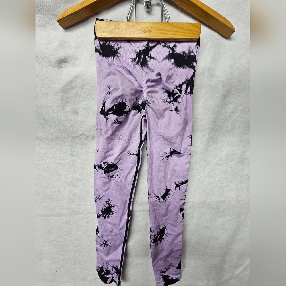 Womens Tie-Dye Leggings - Black Accent